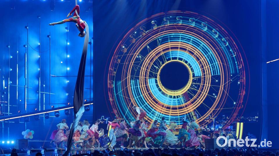 Die Artistengruppe Zurcaroh beim ersten Halbfinale des 70. Eurovision Song Contest (ESC). Bild: Jens Büttner/dpa