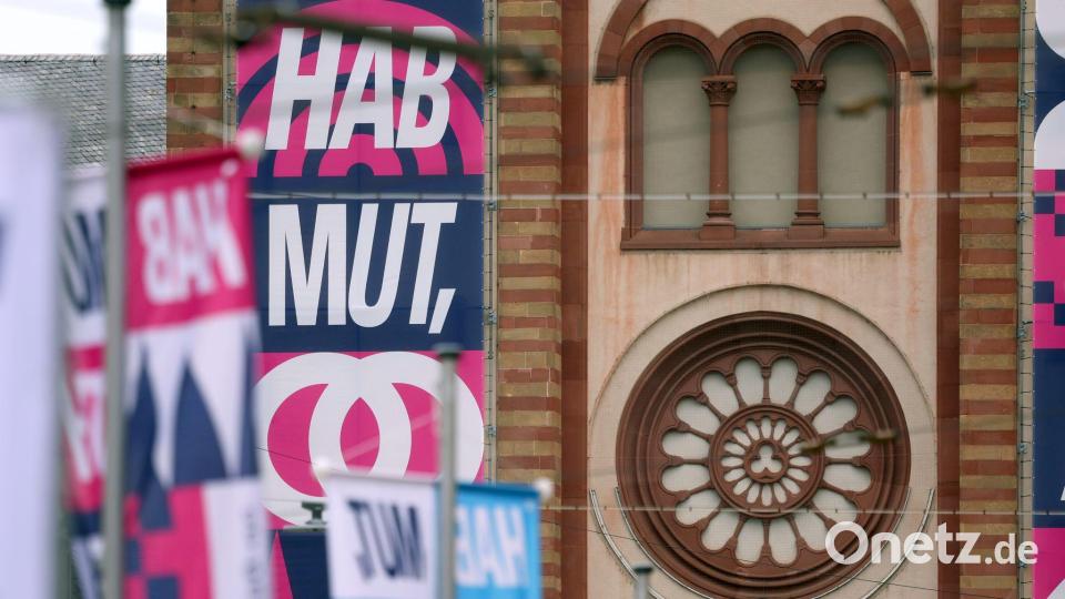 Um die 900 Veranstaltungen sind geplant. Bild: Karl-Josef Hildenbrand/dpa