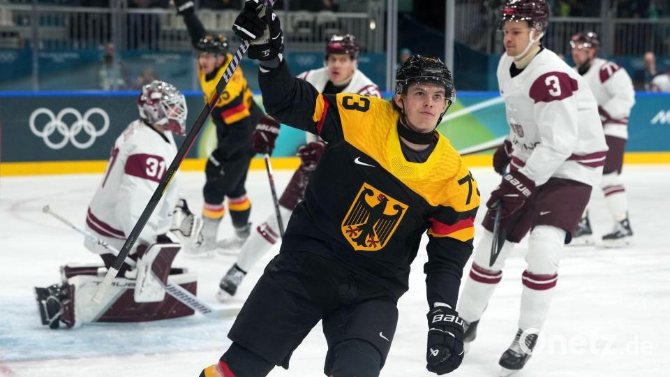 Lukas Reichel wird die Eishockey-Nationalmannschaft bei der WM verstärken. Bild: Carolyn Kaster/AP/dpa