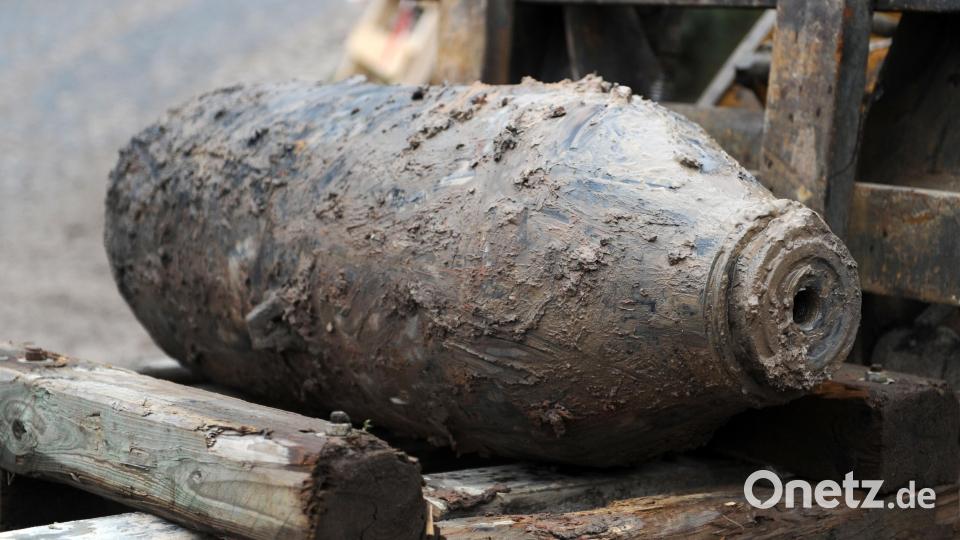 Ein Weltkriegsbombe wurde in Regensburg gefunden. Eine Evakuierung und Entschärfung soll am Donnerstag stattfinden. Symbolbild: Uwe Zucchi/dpa