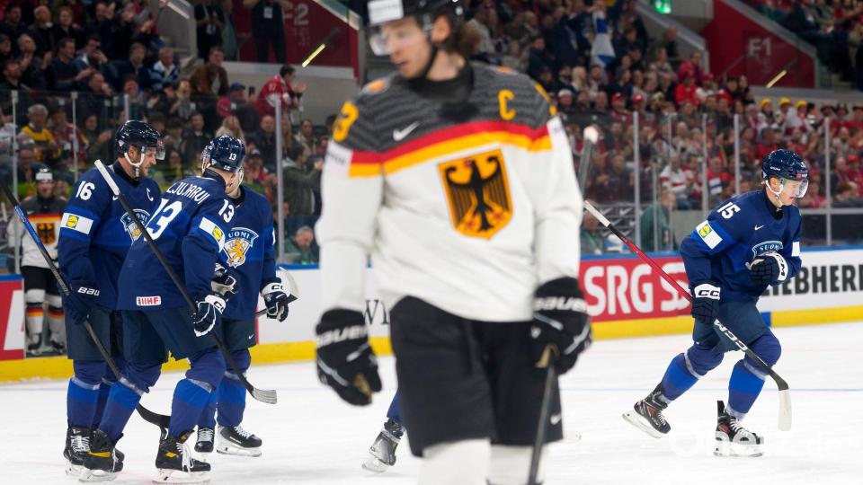 Kapitän Moritz Seider und die deutsche Mannschaft verlieren zum WM-Auftakt gegen Finnland. Bild: Claudio Thoma/KEYSTONE/dpa