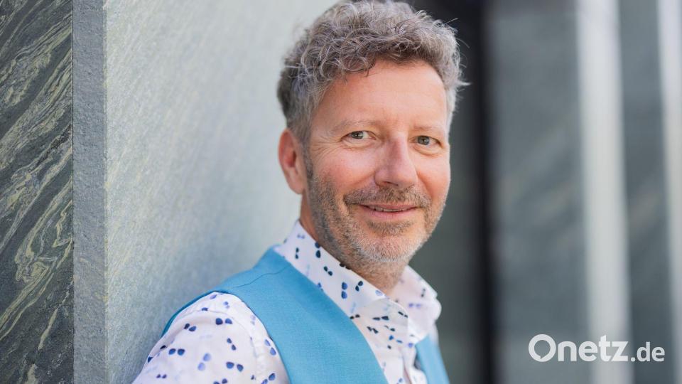 Thorsten Schorn macht eine interessante familiäre Verbindung publik. Bild: Rolf Vennenbernd/dpa