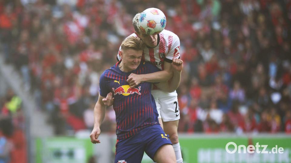 Freiburgs Matthias Ginter (oben) ist seit Wochen in Topform. Bild: Philipp von Ditfurth/dpa