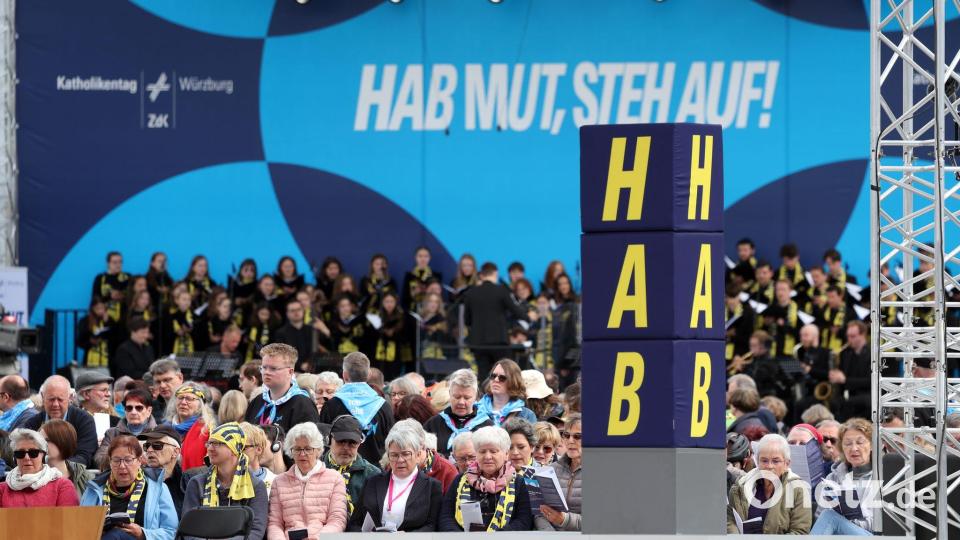 Gottesdienste waten Teil des vielfältigen Programms. Bild: Karl-Josef Hildenbrand/dpa
