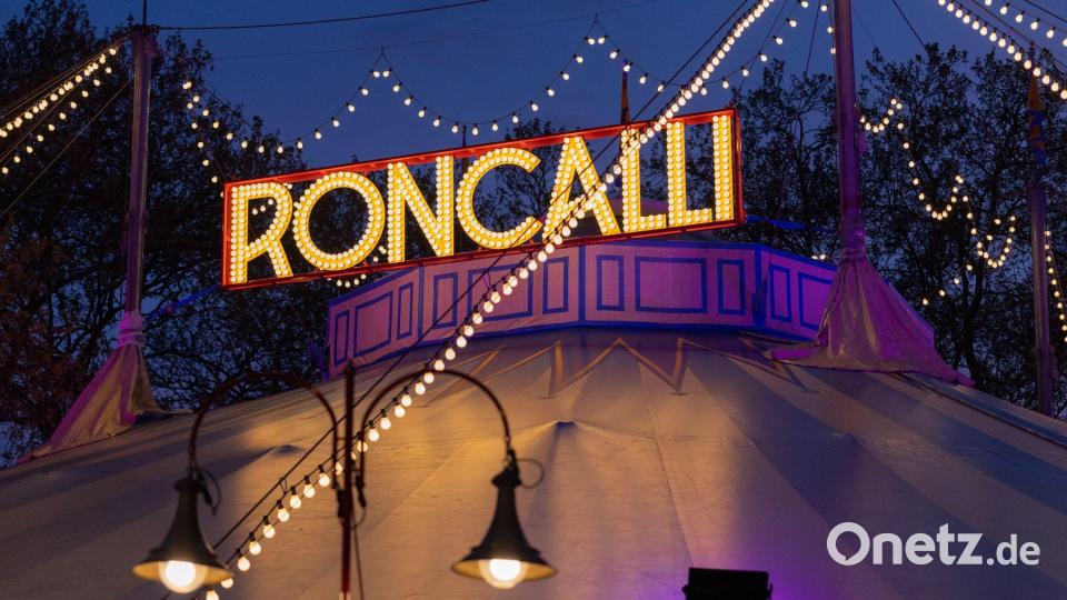 Seine Welturaufführung hatte der Circus Roncalli 18. Mai 1976 in Bonn. Bild: Rolf Vennenbernd/dpa
