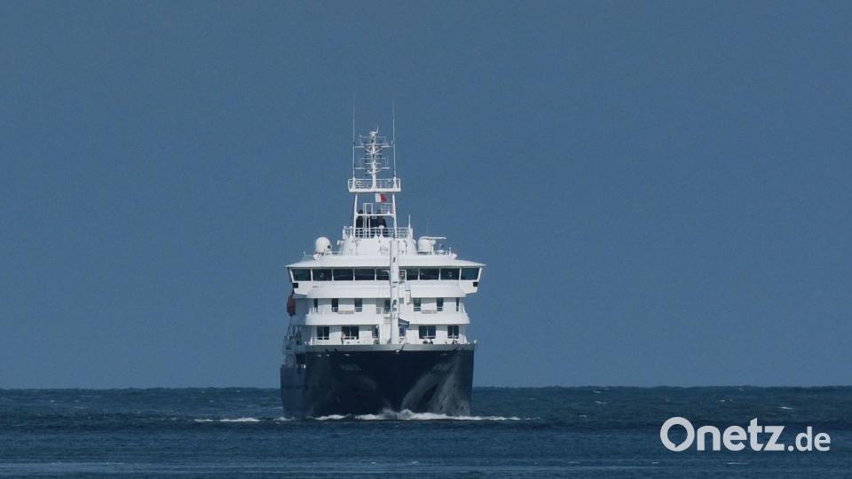 Nach der Kreuzfahrt und dem Ausbruch des Hantavirus - die Hondius kehrt endlich nach Rotterdam zurück. Bild: Patrick Post/AP/dpa