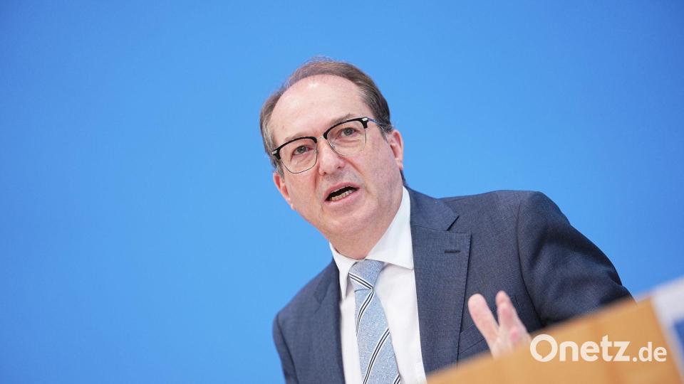 Dobrindt: „Wir rüsten auf beim Bevölkerungsschutz und der zivilen Verteidigung“. (Archivfoto) Bild: Michael Kappeler/dpa