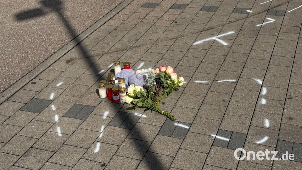 Die Anteilnahme war groß nach dem Tod des 12-Jährigen. (Archivbild) Bild: Marijan Murat/dpa