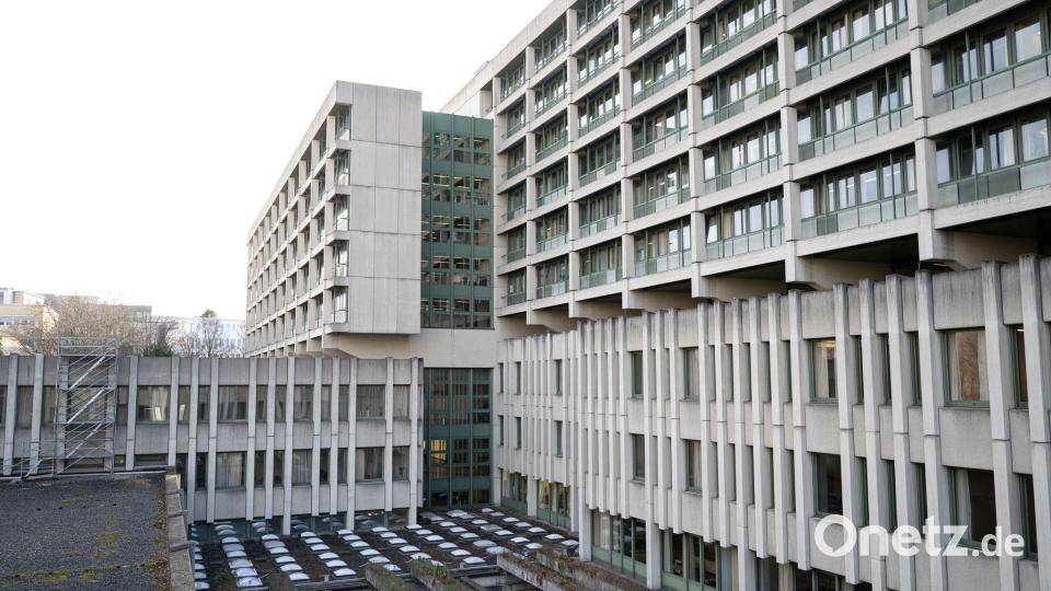 Das alte  Strafjustizzentrum. (Archivbild) Bild: Lukas Barth/dpa