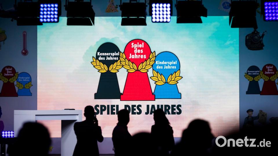 Die Gewinnertitel werden am 12. Juli bei der Preisverleihung in Berlin gekürt und dürfen dann das bekannte Logo mit dem Pöppel auf der Spielverpackung tragen. (Archivbild) Bild: Christoph Soeder/dpa