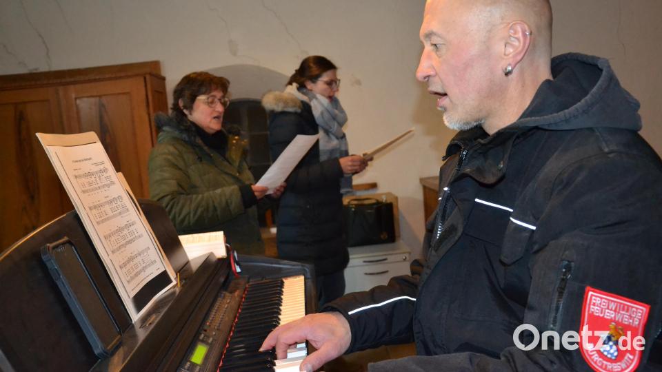 Gerne gestaltete der „Ferdl“ auch die Gottesdienste in seiner Dorfkirche in Burgtreswitz mit. Archivbild: gi