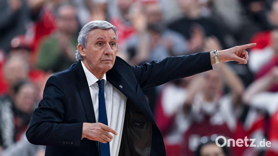 Svetislav Pesic steht mit seinen Bayern mit einem Bein im BBL-Halbfinale. Bild: Sven Hoppe/dpa