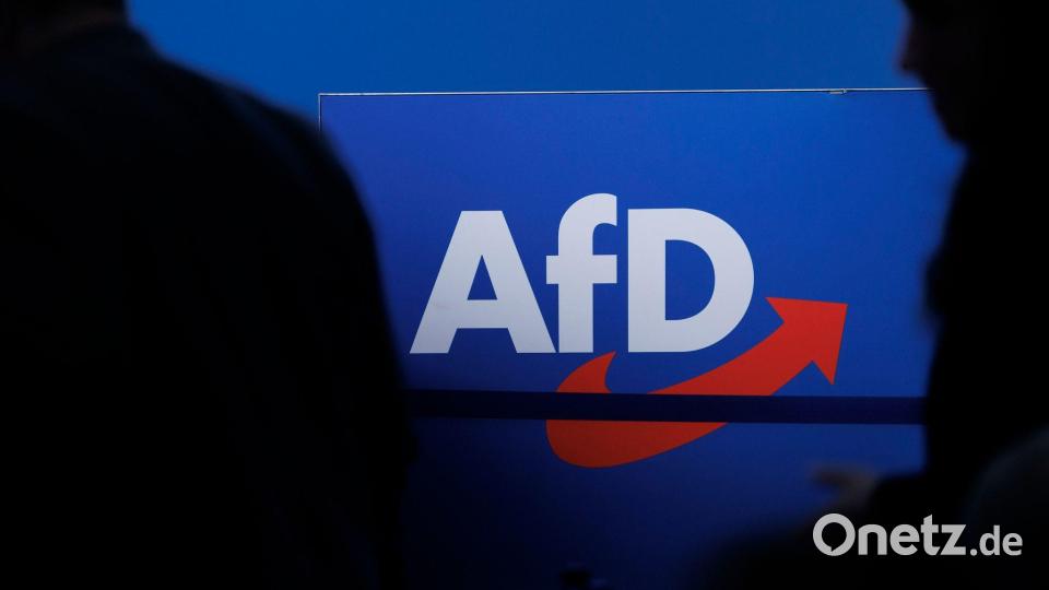 Vertreter der AfD waren 2025 besonders betroffen. (Symbolbild) Bild: Carsten Koall/dpa