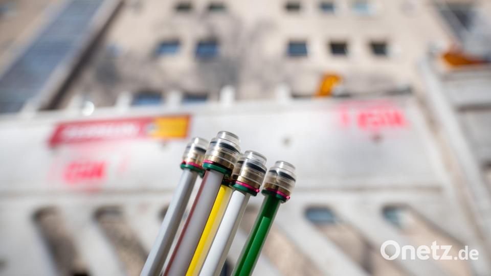Das Angebot wächst, das Interesse ist aber nicht allzu hoch: Internet über Glasfaser-Kabel. Bild: Sebastian Gollnow/dpa