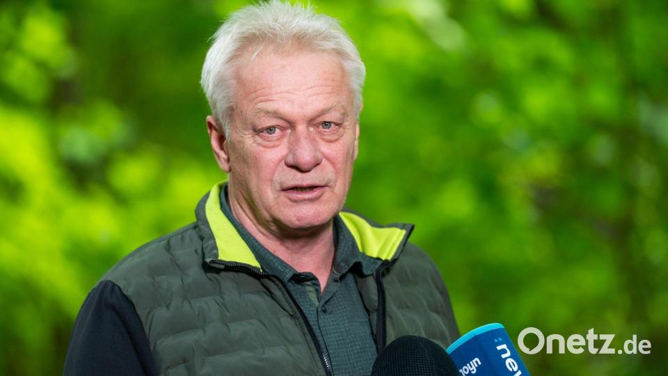 Minister Rainer: „Wald schützen heißt Wald nutzen.“ Bild: Christophe Gateau/dpa