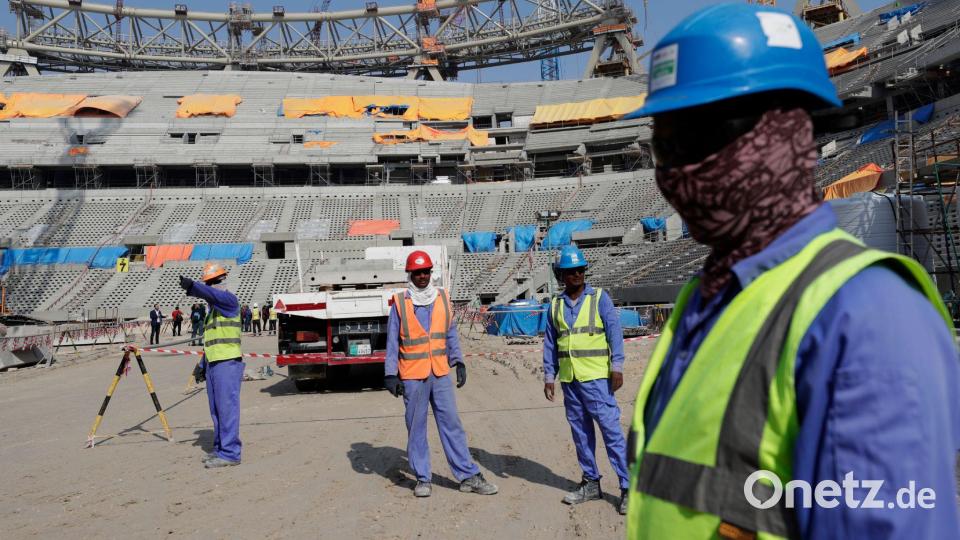 An der WM 2022 hatte es unter anderem viel Kritik gegeben, weil die Stadien für das Turnier erst hatten gebaut werden müssen. (Archivbild) Bild: Hassan Ammar/AP/dpa