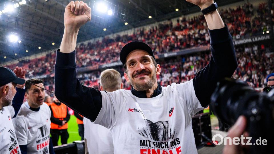 Erst seit zwei Jahren SC-Cheftrainer: Julian Schuster. (Archivbild) Bild: Tom Weller/dpa