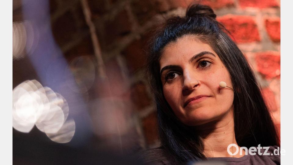 Die Schriftstellerin Shida Bazyar ging mit ihrem Debütroman „Nachts ist es leise in Teheran“ ins Rennen. (Archivfoto) Bild: Rolf Vennenbernd/dpa