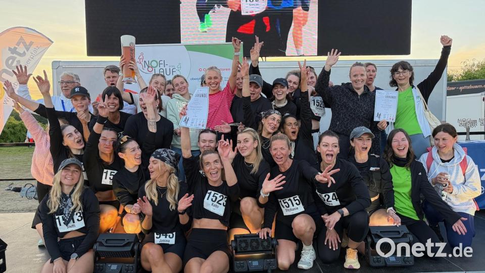 Das sind die ausgezeichneten Laufteams. Bild: Stephan Huber