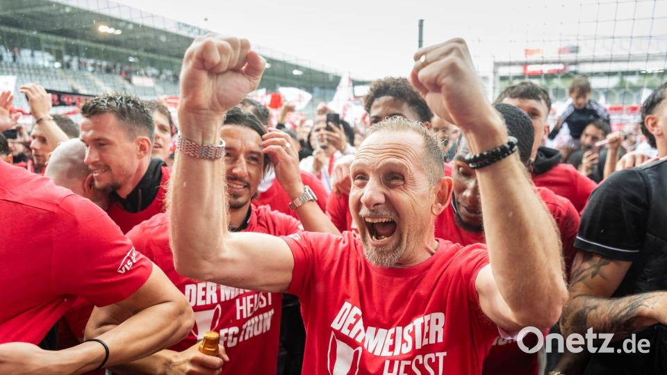 Führte Thun sensationell zum Titel: Mauro Lustrinelli. (Archivbild) Bild: Alessandro Della Valle/KEYSTONE/dpa