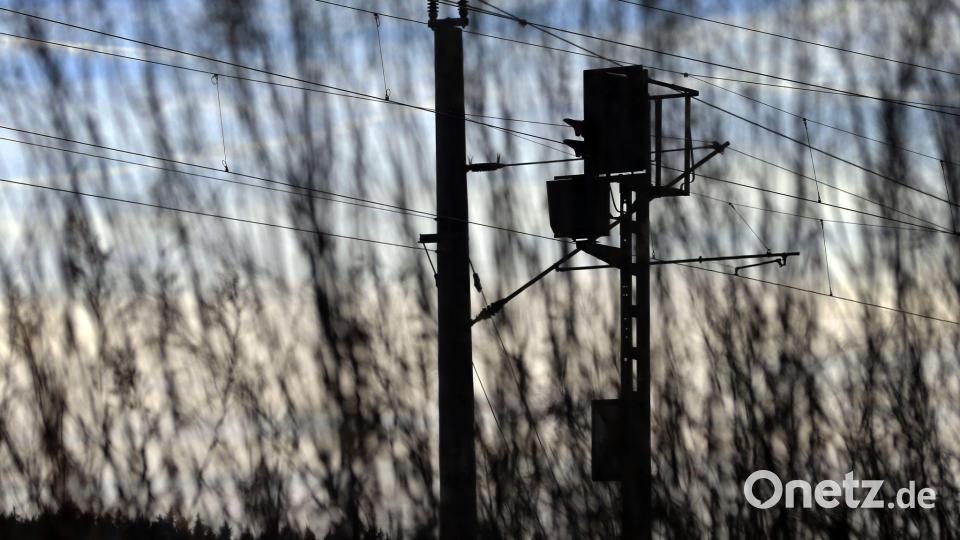 Die bisherige Bahnstrecke in Schwaben ist im Kern etwa 170 Jahre alt. (Archivbild) Bild: Karl-Josef Hildenbrand/dpa