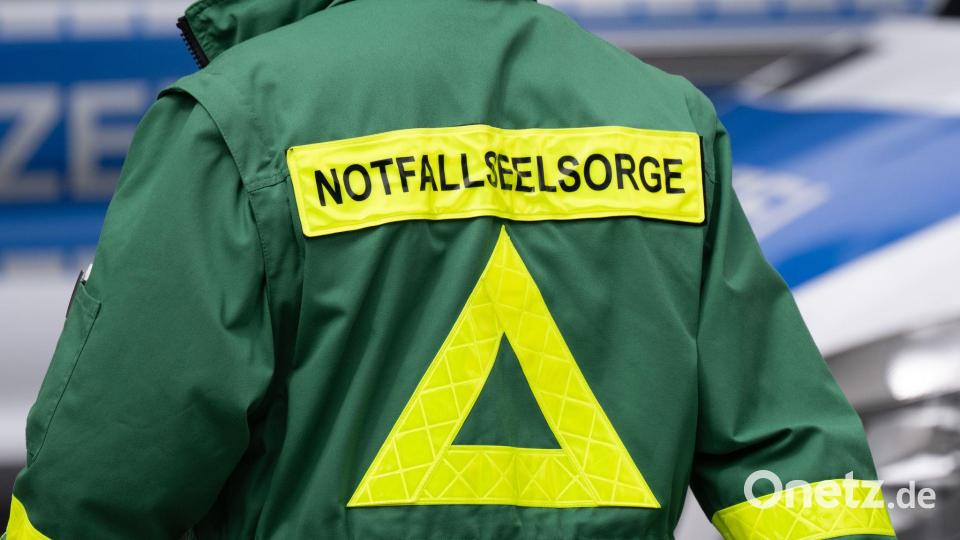 Seelsorger kümmern sich um die Angehörigen Bild: Sebastian Kahnert/dpa