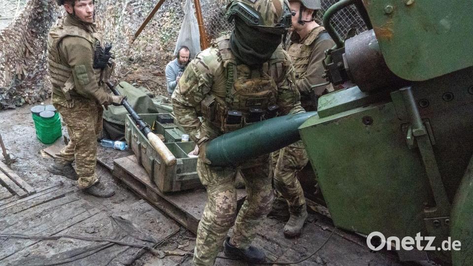 Die Ukrainer müssen sich seit 2022 gegen Russlands Angriffskrieg verteidigen. (Archivbild) Bild: Andrii Marienko/AP/dpa