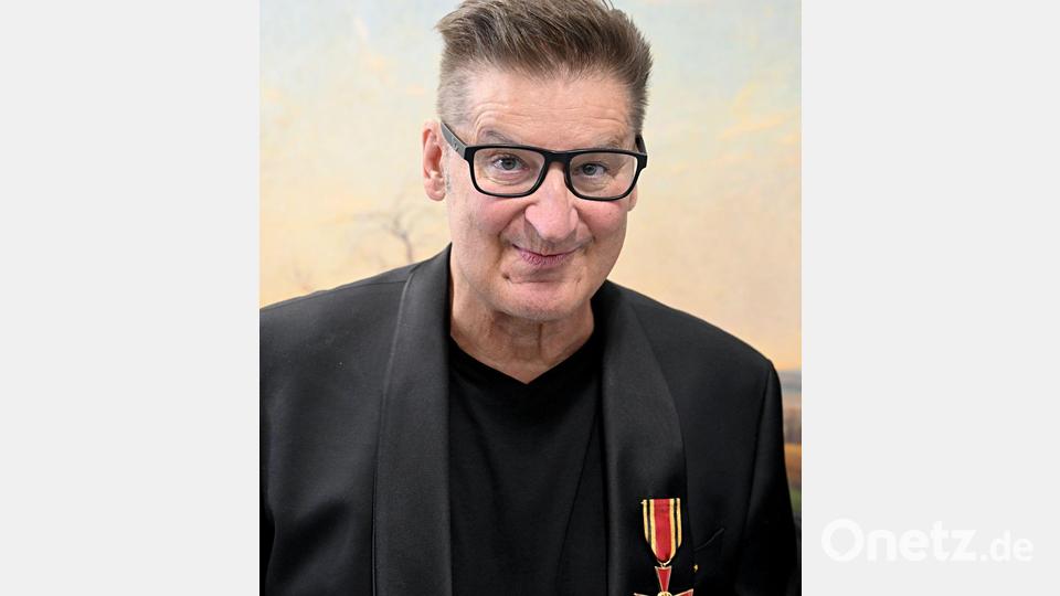 Pur-Sänger Hartmut Engler wurde mit dem Bundesverdienstkreuz geehrt. Bild: Franziska Kraufmann/dpa