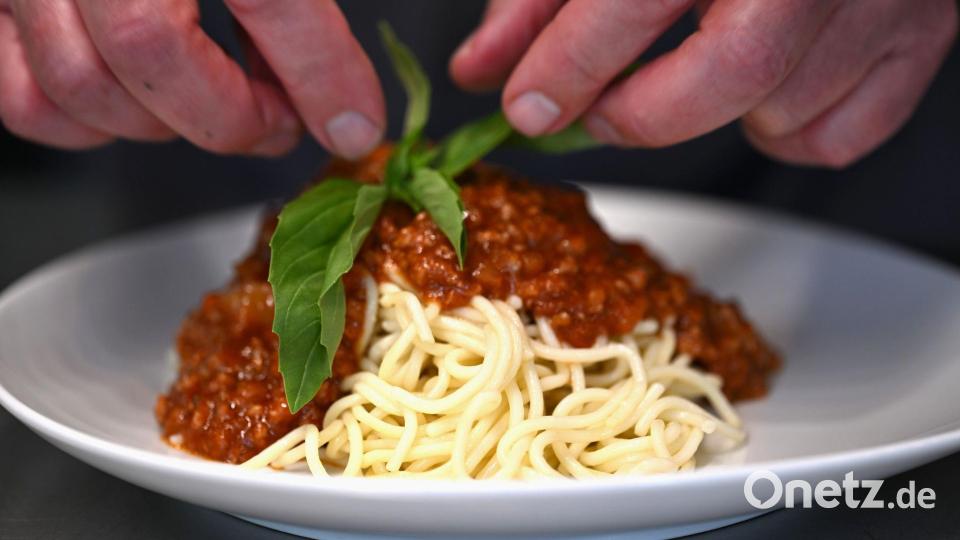 Kein Gericht verkaufte Apetito häufiger in Kantinen als dieses: Spaghetti Bologonese. Bild: Wolf von Dewitz/dpa