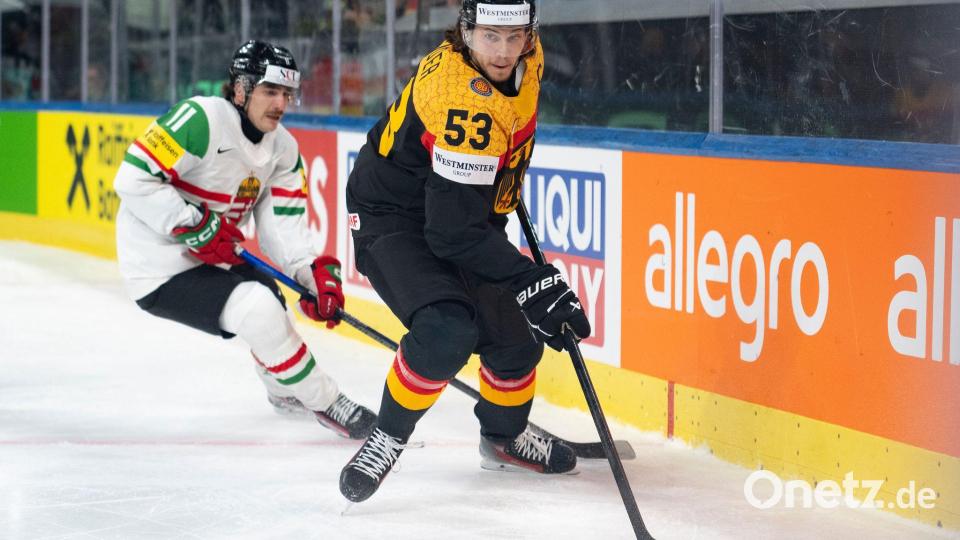 Für NHL-Star Moritz Seider und die Eishockey-Nationalmannschaft gibt es bei der WM in der Schweiz erstmals drei Punkte. Bild: Claudio Thoma/KEYSTONE/dpa