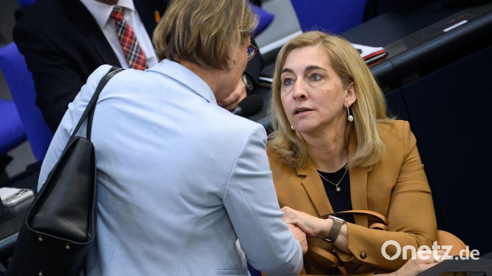 Gesundheitsministerin Warken will die Versorgung insgesamt breiter aufstellen. (Archivbild) Bild: Bernd von Jutrczenka/dpa