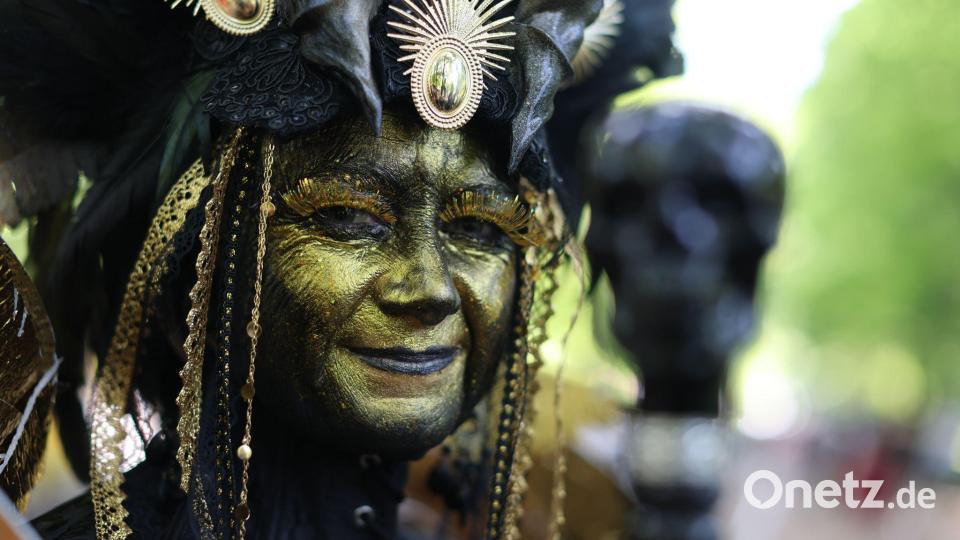Eine Teilnehmerin beim Wave-Gotik-Treffen in Leipzig. Bild: Jan Woitas/dpa