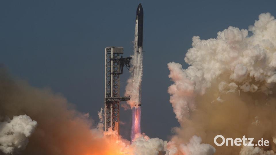 Die Rakete „Starship“ von SpaceX startet zu einem Testflug von der Starbase in Texas. Bild: Eric Gay/AP/dpa