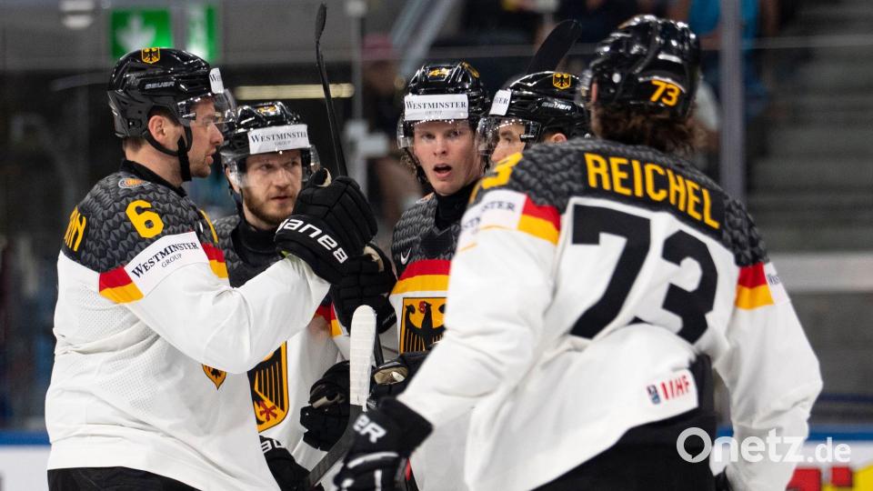 Die Eishockey-Nationalmannschaft freut sich über den zweiten Erfolg bei der Eishockey-WM. Bild: Claudio Thoma/KEYSTONE/dpa