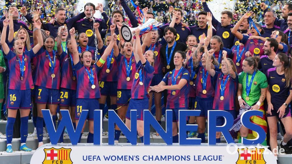 Barcelona Frauen feiern ihren Champions-League-Erfolg in Oslo. Bild: Kirsty Wigglesworth/AP/dpa