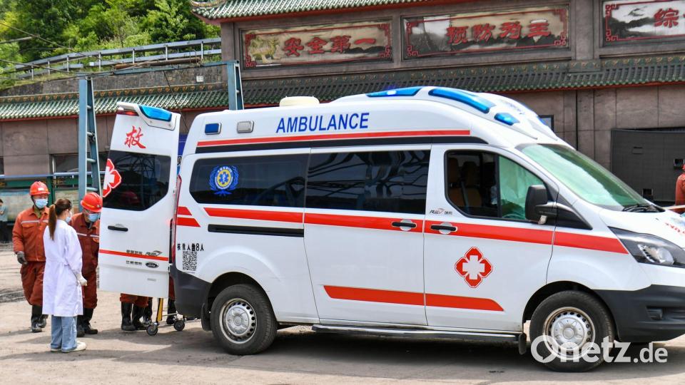 Möglicherweise könnte die Todeszahl noch weiter nach oben korrigiert werden. Bild: Cao Yang/XinHua/dpa