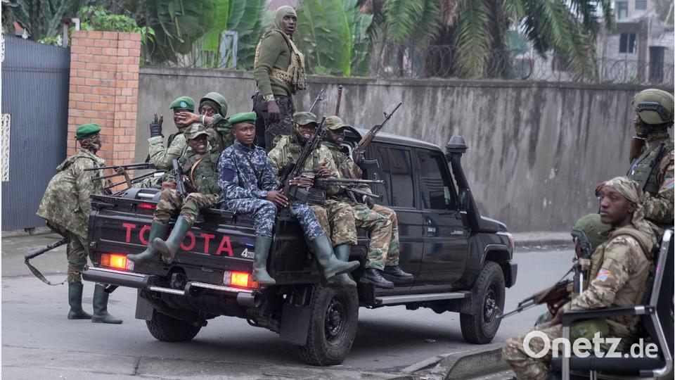 Die Miliz M23 kontrolliert große Teile der Kivu-Provinzen im Ostkongo. (Archivbild) Bild: Brian Inganga/AP/dpa