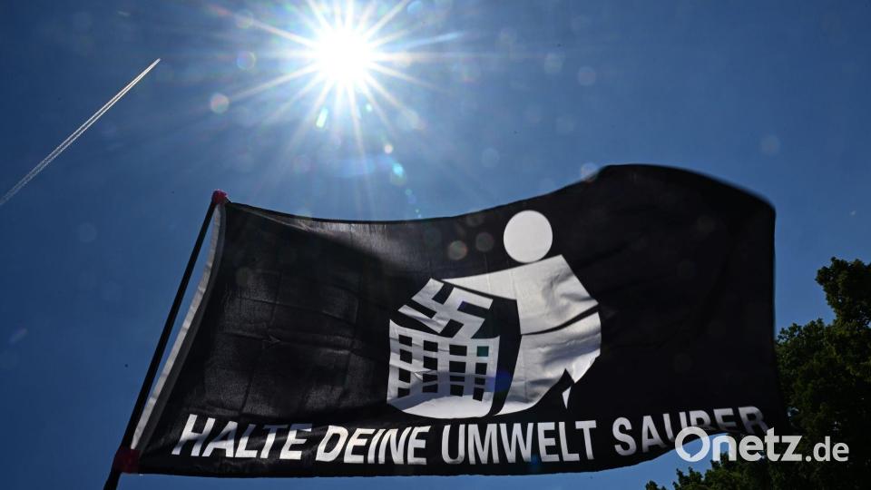 Die Veranstalter warnten vor den Landtagswahlen im Herbst vor Gefahren durch die AfD. Bild: Felix Hörhager/dpa