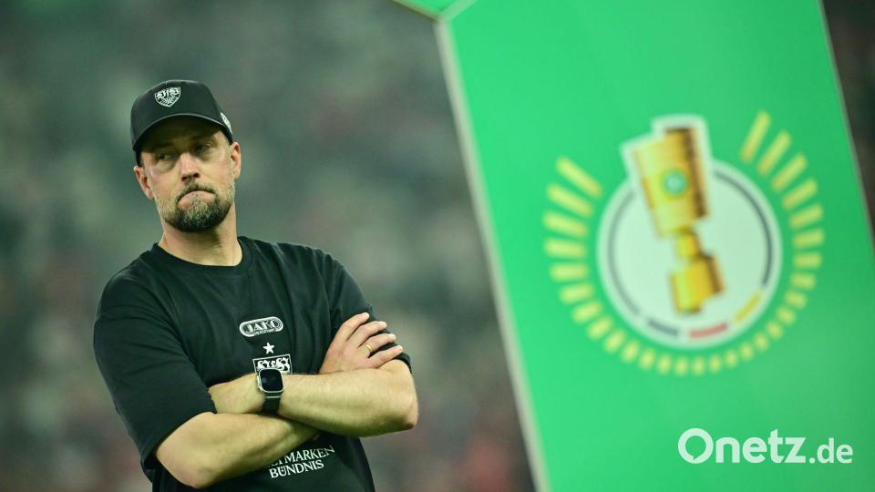 Ist stolz auf seine Mannschaft: VfB-Trainer Sebastian Hoeneß Bild: Sebastian Gollnow/dpa
