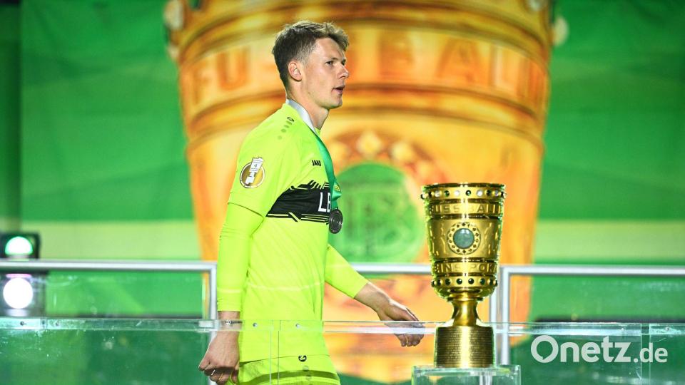 Alexander Nübel verpasste mit dem VfB Stuttgart die Titelverteidigung im DFB-Pokal. Bild: Tom Weller/dpa
