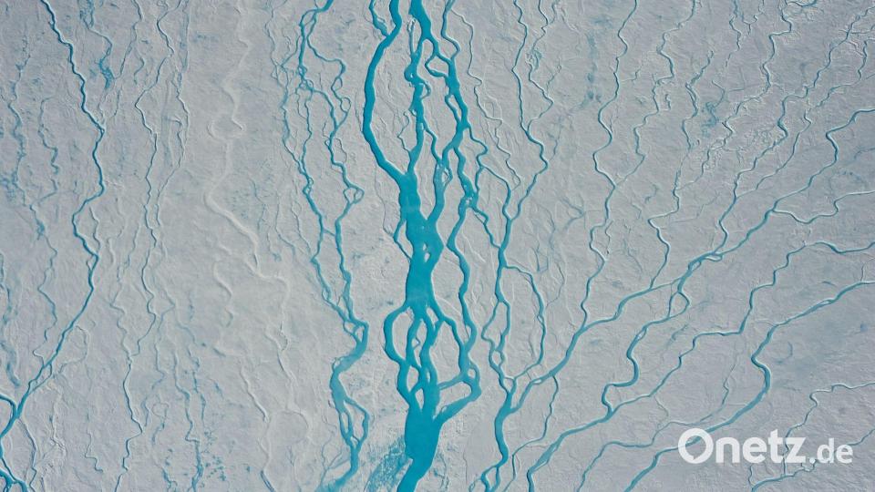 Schmelzwasserflüsse im grönländischen Inlandeis. Bild: Sepp Kipfstuhl/Alfred-Wegener-Institut, Helmhol/dpa