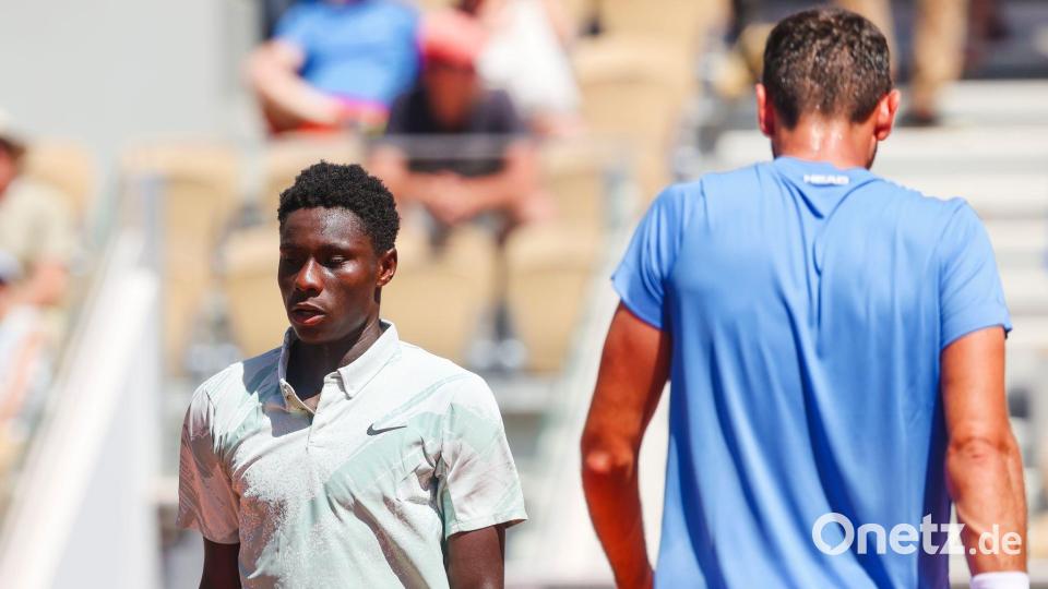 Duell der Generationen zwischen Moise Kouame (l) und Marin Cilic . Bild: Frank Molter/dpa