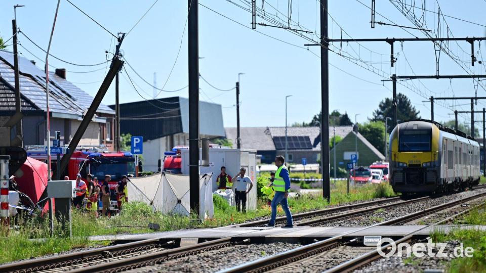 Der Unfall ereignet sich Medienberichten zufolge gegen 8.15 Uhr. Bild: Dirk Waem/Belga/dpa