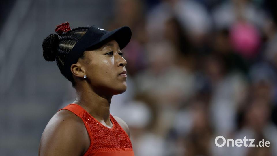 Naomi Osaka bei den US Open 2025 mit einem interessanten Haarschmuck. (Archivbild) Bild: Adam Hunger/AP/dpa