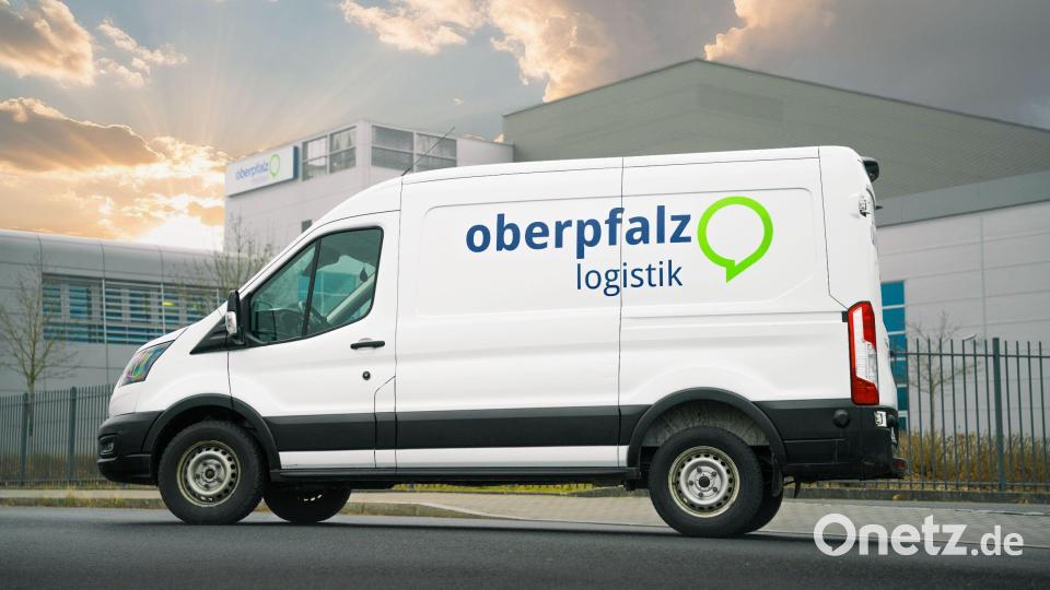 Damit die Zeitung schnell und zuverlässig weiterverteilt werden kann: 40 OM-Lieferwagen steuern nachts insgesamt 2048 Abladestellen an. Bild: Sebastian Scherm