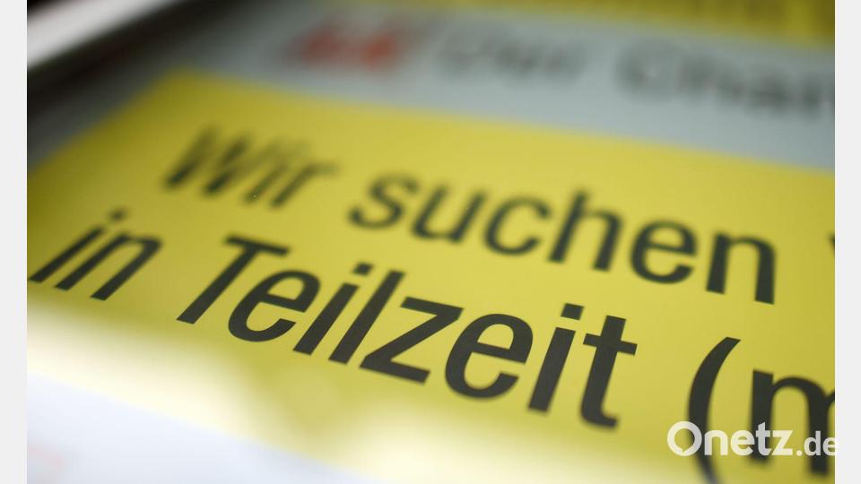 Teilzeitkräfte füllen viele Lücken. (Symbolbild) Bild: Angelika Warmuth/dpa
