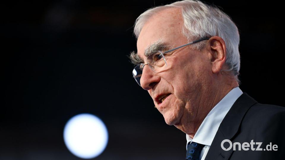 Theo Waigel, CSU-Ehrenvorsitzender und Ex-Bundesfinanzminister, will eine Debatte über Kurs und Stil der Partei. (Archivbild) Bild: Sven Hoppe/dpa