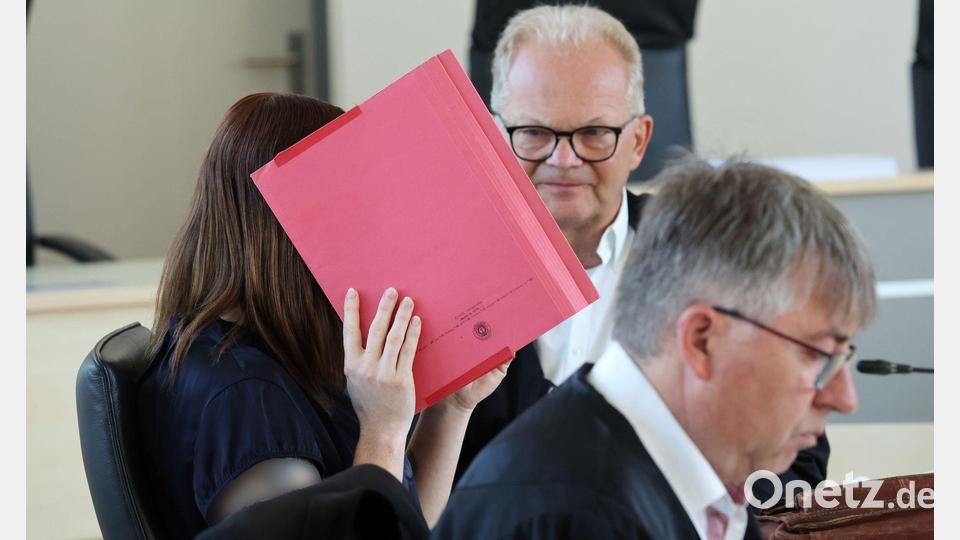 Die wegen Mordes an dem achtjährigen Fabian angeklagte Frau schweigt bislang zu den Vorwürfen. Bild: Bernd Wüstneck/dpa