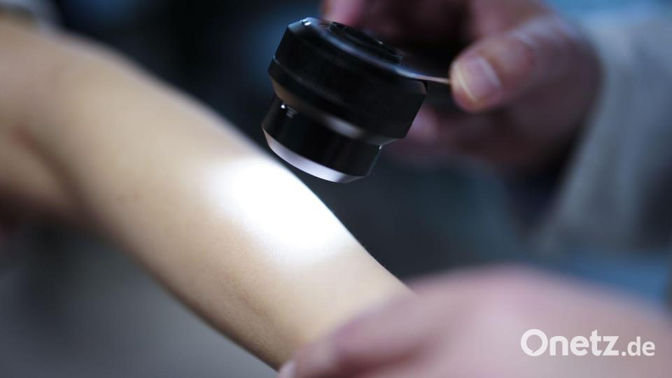 Screening nur noch für Risikogruppen oder seltener? Das derzeitige Programm soll auf den Prüfstand. Bild: Eva Manhart/APA/dpa