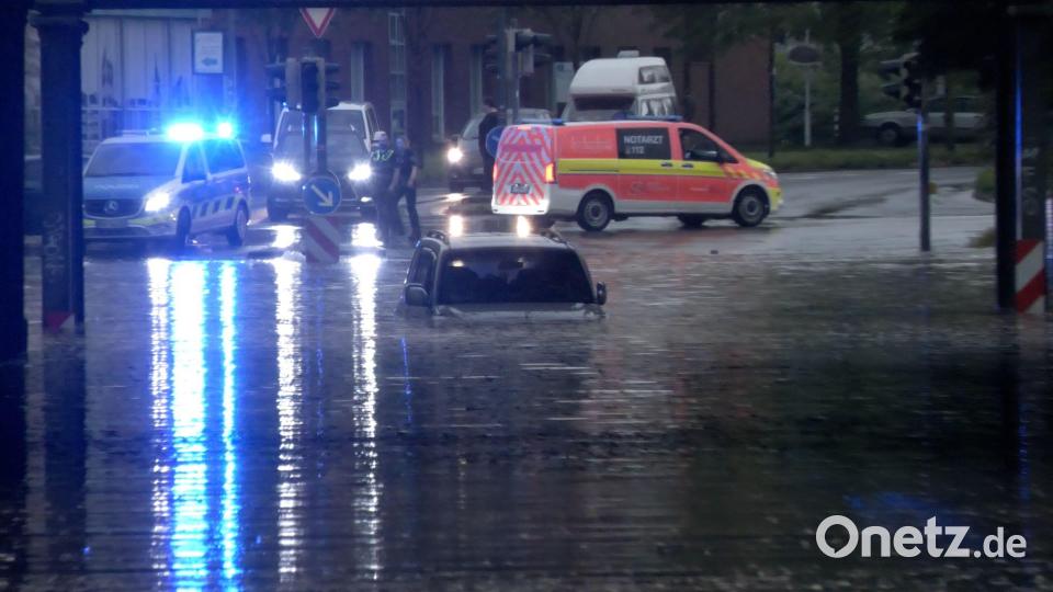Auch in Rheine regnete es kräftig. Bild: Bernd März/extremwetter.tv/dpa